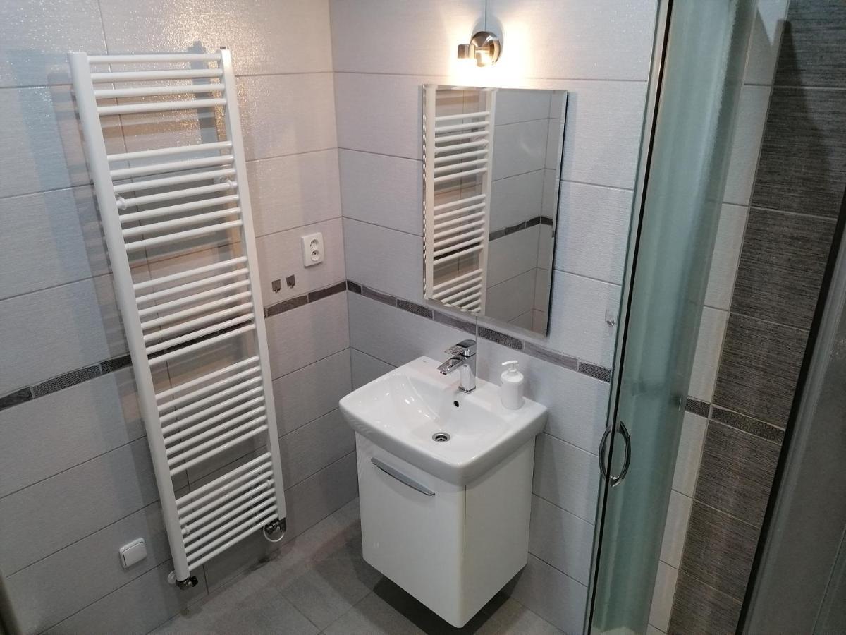 Ubytovani Na Spaciru Микулов Екстериор снимка